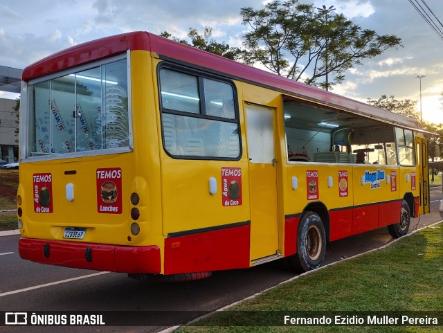 Ônibus Particulares  na cidade de Campo Grande, Mato Grosso do Sul, Brasil, por Fernando Ezidio Muller Pereira. ID da foto: 11693360.