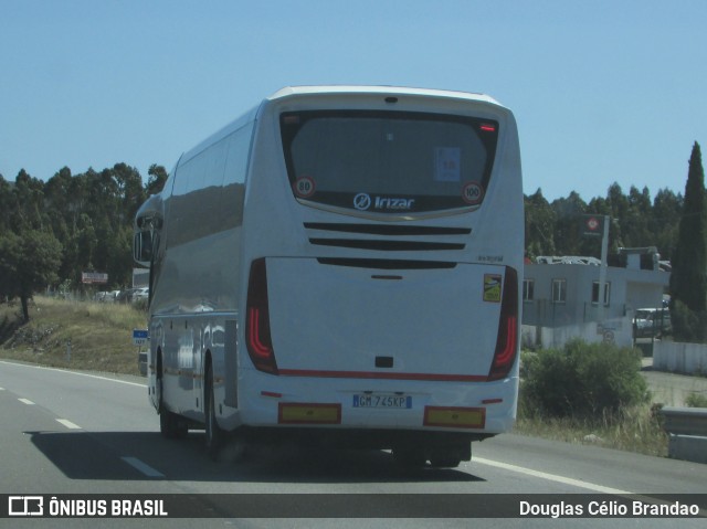 Ônibus da Itália 745 na cidade de Fátima, Santarém, Portugal, por Douglas Célio Brandao. ID da foto: 11696690.