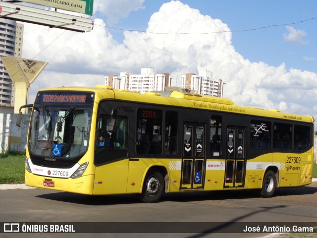 Viação Pioneira 227609 na cidade de Gama, Distrito Federal, Brasil, por José Antônio Gama. ID da foto: 11697033.