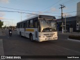 Ônibus Particulares 2400 na cidade de Eusébio, Ceará, Brasil, por Israel Marcos. ID da foto: :id.