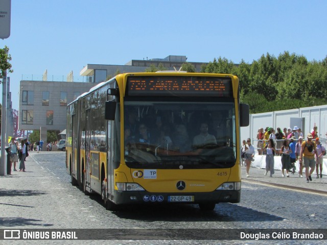 Companhia Carris de Ferro de Lisboa 4615 na cidade de Lisbon, Lisbon, Portugal, por Douglas Célio Brandao. ID da foto: 11717758.