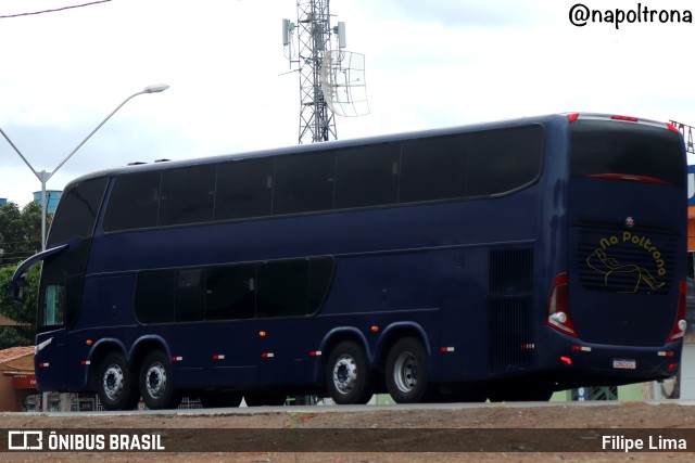 Ônibus Particulares 2014 na cidade de Manoel Vitorino, Bahia, Brasil, por Filipe Lima. ID da foto: 11727116.