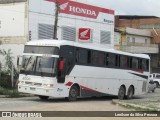 Ônibus Particulares 2000 na cidade de Caruaru, Pernambuco, Brasil, por Lenilson da Silva Pessoa. ID da foto: :id.