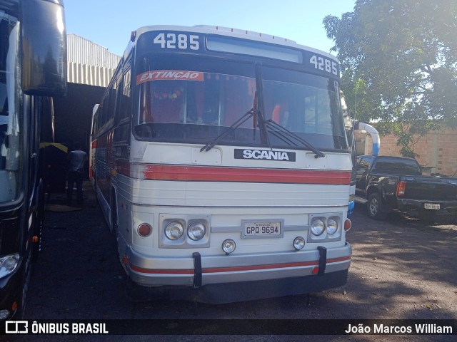 Ônibus Particulares 4285 na cidade de Divinópolis, Minas Gerais, Brasil, por João Marcos William. ID da foto: 11733062.