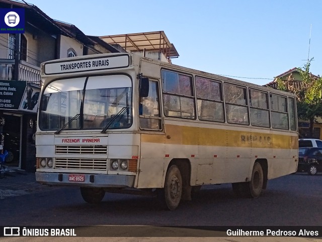 Ônibus Particulares 8925 na cidade de Lambari, Minas Gerais, Brasil, por Guilherme Pedroso Alves. ID da foto: 11737859.