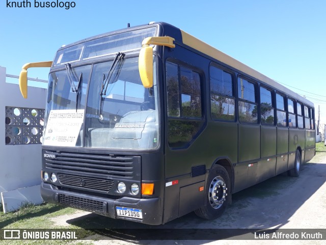 Ônibus Particulares 1D50 na cidade de Rio Grande, Rio Grande do Sul, Brasil, por Luis Alfredo Knuth. ID da foto: 11680487.
