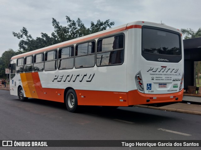 Transportadora Turística Petitto 92630 na cidade de Ribeirão Preto, São Paulo, Brasil, por Tiago Henrique Garcia dos Santos. ID da foto: 11682680.