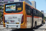 Transportes Paranapuan B10042 na cidade de Rio de Janeiro, Rio de Janeiro, Brasil, por Joshua Rodrigues Barreto. ID da foto: :id.
