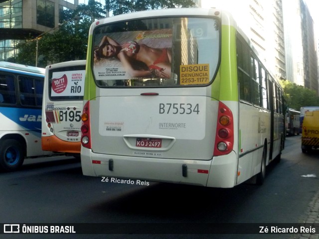 Viação Madureira Candelária B75534 na cidade de Rio de Janeiro, Rio de Janeiro, Brasil, por Zé Ricardo Reis. ID da foto: 11769364.