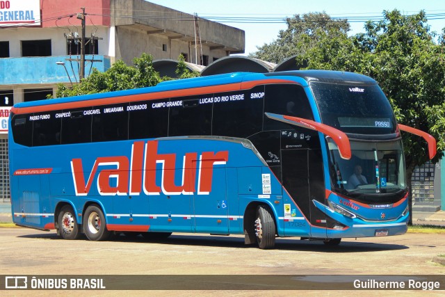 Valtur Turismo - Constantina Turismo Ltda(RS) 17024 na cidade de Cascavel, Paraná, Brasil, por Guilherme Rogge. ID da foto: 11769932.