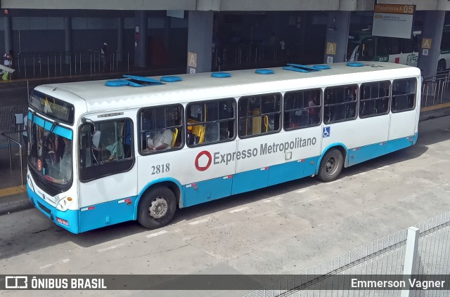 Expresso Metropolitano Transportes 2818 na cidade de Salvador, Bahia, Brasil, por Emmerson Vagner. ID da foto: 11769113.