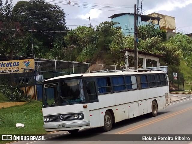 Ônibus Particulares 270 na cidade de Ouro Preto, Minas Gerais, Brasil, por Eloísio Pereira Ribeiro. ID da foto: 11778702.