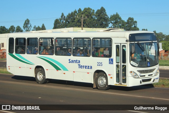 Expresso Santa Tereza 225 na cidade de Cascavel, Paraná, Brasil, por Guilherme Rogge. ID da foto: 11780663.