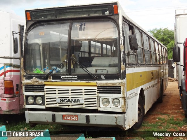 Ônibus Particulares 8605 na cidade de Canindé, Ceará, Brasil, por Wescley  Costa. ID da foto: 11782222.