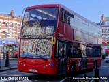 Metroline OME2665 na cidade de London, Greater London, Inglaterra, por Fabricio do Nascimento Zulato. ID da foto: :id.