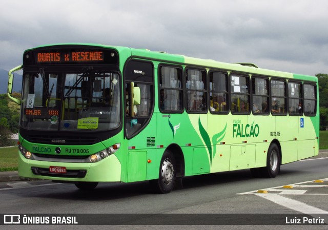 Viação Falcão RJ 179.005 na cidade de Resende, Rio de Janeiro, Brasil, por Luiz Petriz. ID da foto: 11794358.