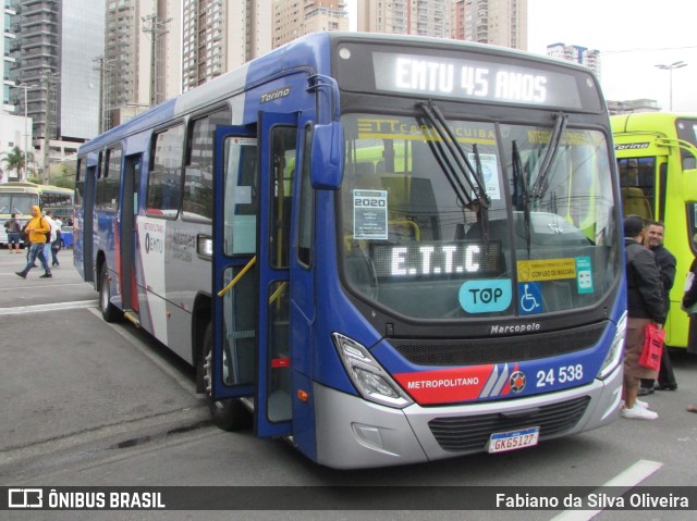 Empresa de Transportes e Turismo Carapicuiba 24.538 na cidade de Barueri, São Paulo, Brasil, por Fabiano da Silva Oliveira. ID da foto: 11808303.