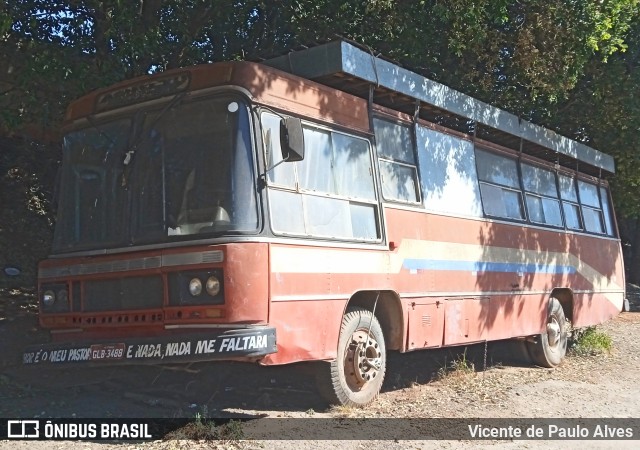 Ônibus Particulares 3488 na cidade de Piumhi, Minas Gerais, Brasil, por Vicente de Paulo Alves. ID da foto: 11812277.