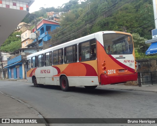 Petro Ita Transportes Coletivos de Passageiros 2074 na cidade de Petrópolis, Rio de Janeiro, Brasil, por Bruno Henrique. ID da foto: 11812084.