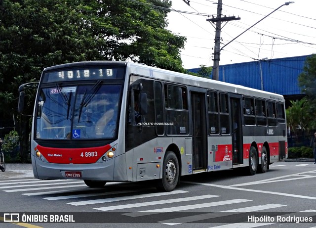 Express Transportes Urbanos Ltda 4 8983 na cidade de São Paulo, São Paulo, Brasil, por Hipólito Rodrigues. ID da foto: 11813199.