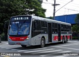 Express Transportes Urbanos Ltda 4 8983 na cidade de São Paulo, São Paulo, Brasil, por Hipólito Rodrigues. ID da foto: :id.