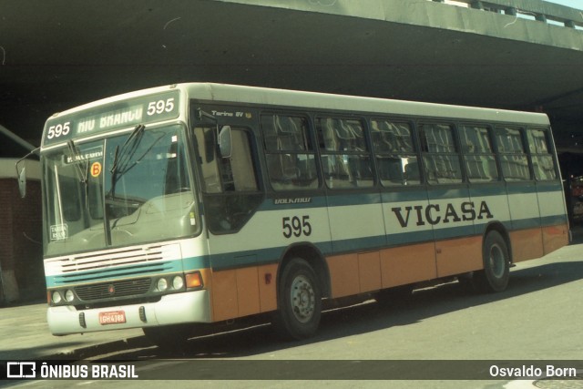 VICASA - Viação Canoense S.A. 595 na cidade de Porto Alegre, Rio Grande do Sul, Brasil, por Osvaldo Born. ID da foto: 11814566.