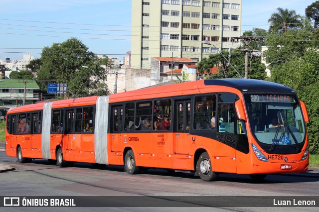 Auto Viação Redentor HE720 na cidade de Curitiba, Paraná, Brasil, por Luan Lenon. ID da foto: 11818008.