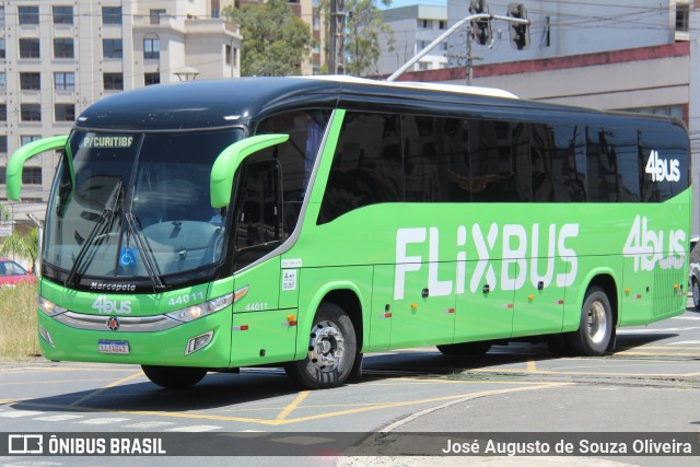 FlixBus Transporte e Tecnologia do Brasil 44011 na cidade de Curitiba, Paraná, Brasil, por José Augusto de Souza Oliveira. ID da foto: 11819516.