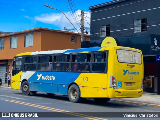 Viação Sudeste 103 na cidade de Marataízes, Espírito Santo, Brasil, por Vinícius  Christófori. ID da foto: 11817256.