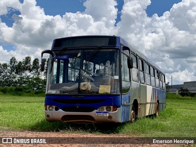 Ônibus Particulares 00001 na cidade de Votuporanga, São Paulo, Brasil, por Emerson Henrique. ID da foto: 11818202.