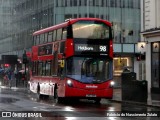 Metroline VWH2400 na cidade de London, Greater London, Inglaterra, por Fabricio do Nascimento Zulato. ID da foto: :id.