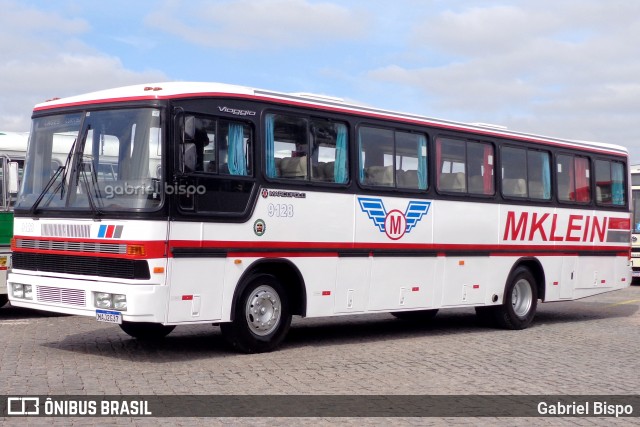 Mklein Locações e Transporte 9128 na cidade de Curitiba, Paraná, Brasil, por Gabriel Bispo. ID da foto: 11821686.