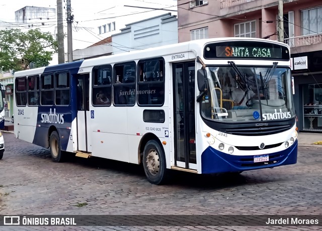 Stadtbus Bagé 2045 na cidade de Bagé, Rio Grande do Sul, Brasil, por Jardel Moraes. ID da foto: 11828908.