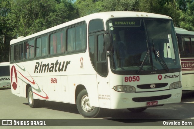 Rimatur Transportes 8050 na cidade de Curitiba, Paraná, Brasil, por Osvaldo Born. ID da foto: 11827498.
