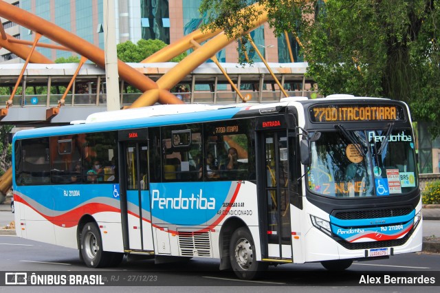 Viação Pendotiba RJ 211.004 na cidade de Rio de Janeiro, Rio de Janeiro, Brasil, por Alex Bernardes. ID da foto: 11763388.