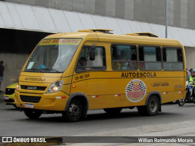Auto Escola São Benedito DH-AB/554 na cidade de Rio de Janeiro, Rio de Janeiro, Brasil, por Willian Raimundo Morais. ID da foto: 11832719.