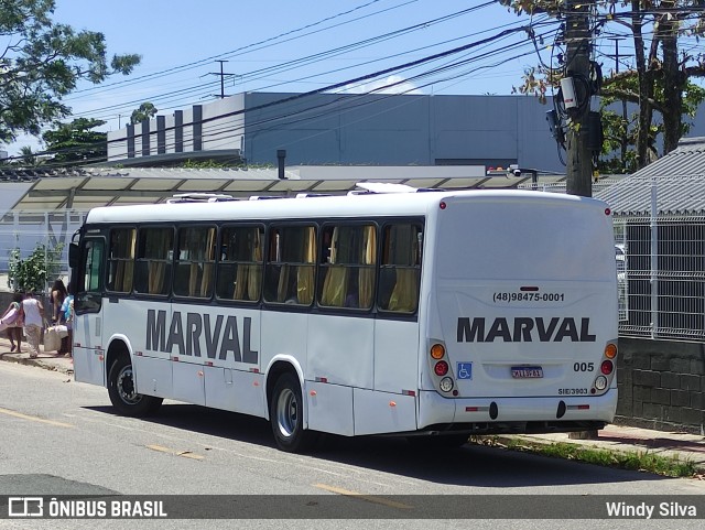 Marval Turismo 005 na cidade de Florianópolis, Santa Catarina, Brasil, por Windy Silva. ID da foto: 11856954.
