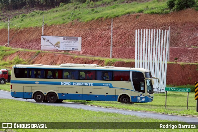 Viação Novo Horizonte 1028211 na cidade de Leopoldina, Minas Gerais, Brasil, por Rodrigo Barraza. ID da foto: 11856511.