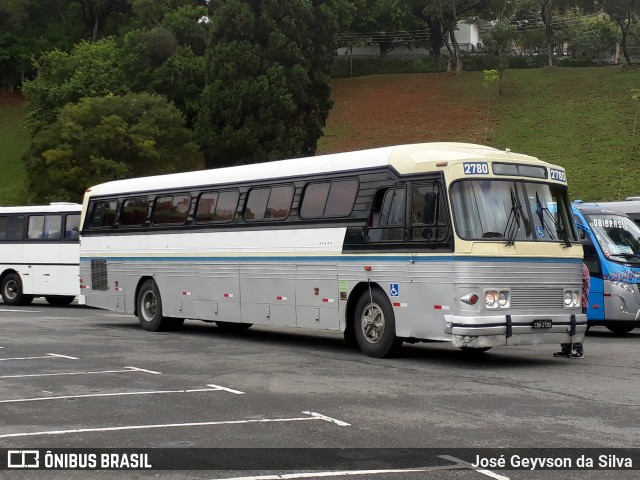 Ônibus Particulares 2780 na cidade de São Paulo, São Paulo, Brasil, por José Geyvson da Silva. ID da foto: 11860207.