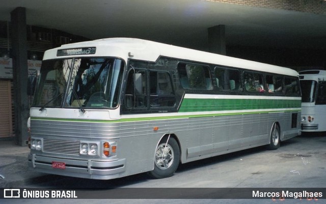 Ônibus Particulares  na cidade de Belo Horizonte, Minas Gerais, Brasil, por Marcos Magalhaes. ID da foto: 11865140.
