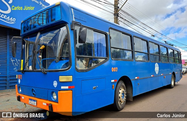 Ônibus Particulares 007 na cidade de Goiânia, Goiás, Brasil, por Carlos Júnior. ID da foto: 11865256.