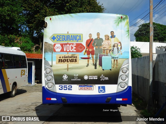 Litorânea Transportes 352 na cidade de Nísia Floresta, Rio Grande do Norte, Brasil, por Junior Mendes. ID da foto: 11876139.
