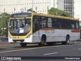 Empresa Metropolitana 739 na cidade de Recife, Pernambuco, Brasil, por Alexandre Dumas. ID da foto: :id.