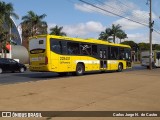 Viação Pioneira 228401 na cidade de Brasília, Distrito Federal, Brasil, por Carlos Jorge N.  de Castro. ID da foto: :id.