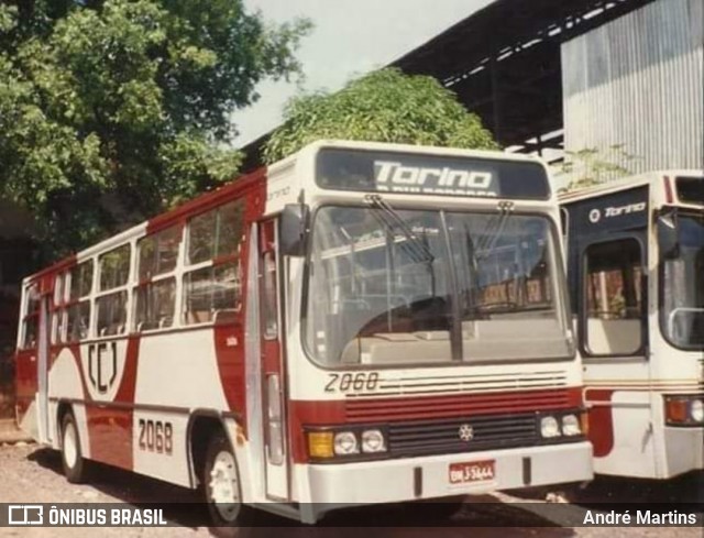 Auto Ônibus Macacari 2068 na cidade de Jaú, São Paulo, Brasil, por André Martins. ID da foto: 11879184.