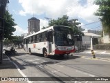 M&R Transportes 3550 na cidade de Camaçari, Bahia, Brasil, por Luis Bispo. ID da foto: :id.