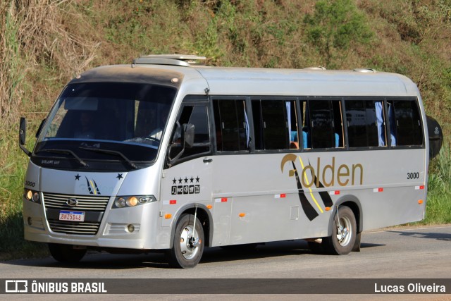 Ônibus Particulares 5348 na cidade de Urucânia, Minas Gerais, Brasil, por Lucas Oliveira. ID da foto: 11884812.