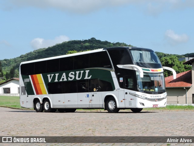 Viasul - Auto Viação Venâncio Aires 14000 na cidade de Joinville, Santa Catarina, Brasil, por Almir Alves. ID da foto: 11893282.