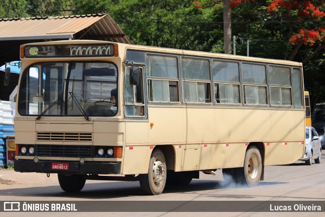 Ônibus Particulares GMD8012 na cidade de Urucânia, Minas Gerais, Brasil, por Lucas Oliveira. ID da foto: 11896591.
