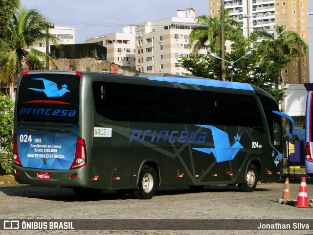 Viação Princesa dos Inhamuns 805 na cidade de Fortaleza, Ceará, Brasil, por Jonathan Silva. ID da foto: 11903001.